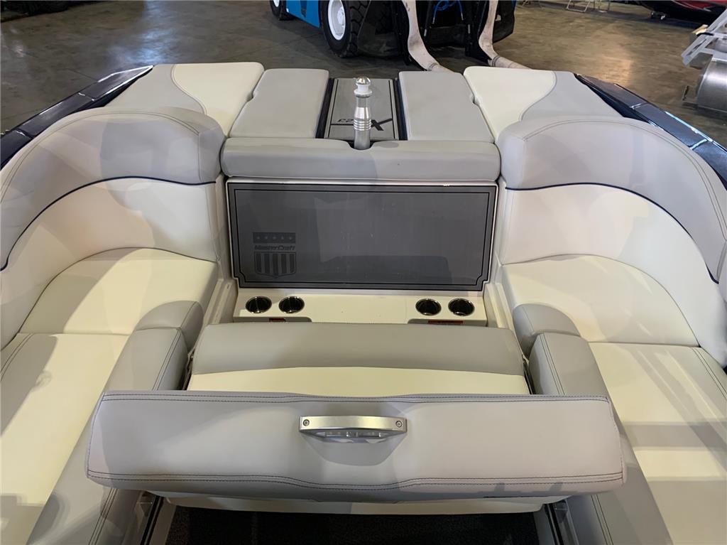 2020 Mastercraft XT-23SS **Includes Trailer** 167 Hours!