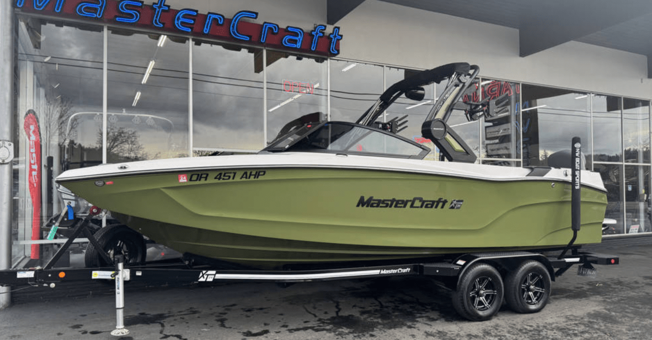 2023 MasterCraft XT24