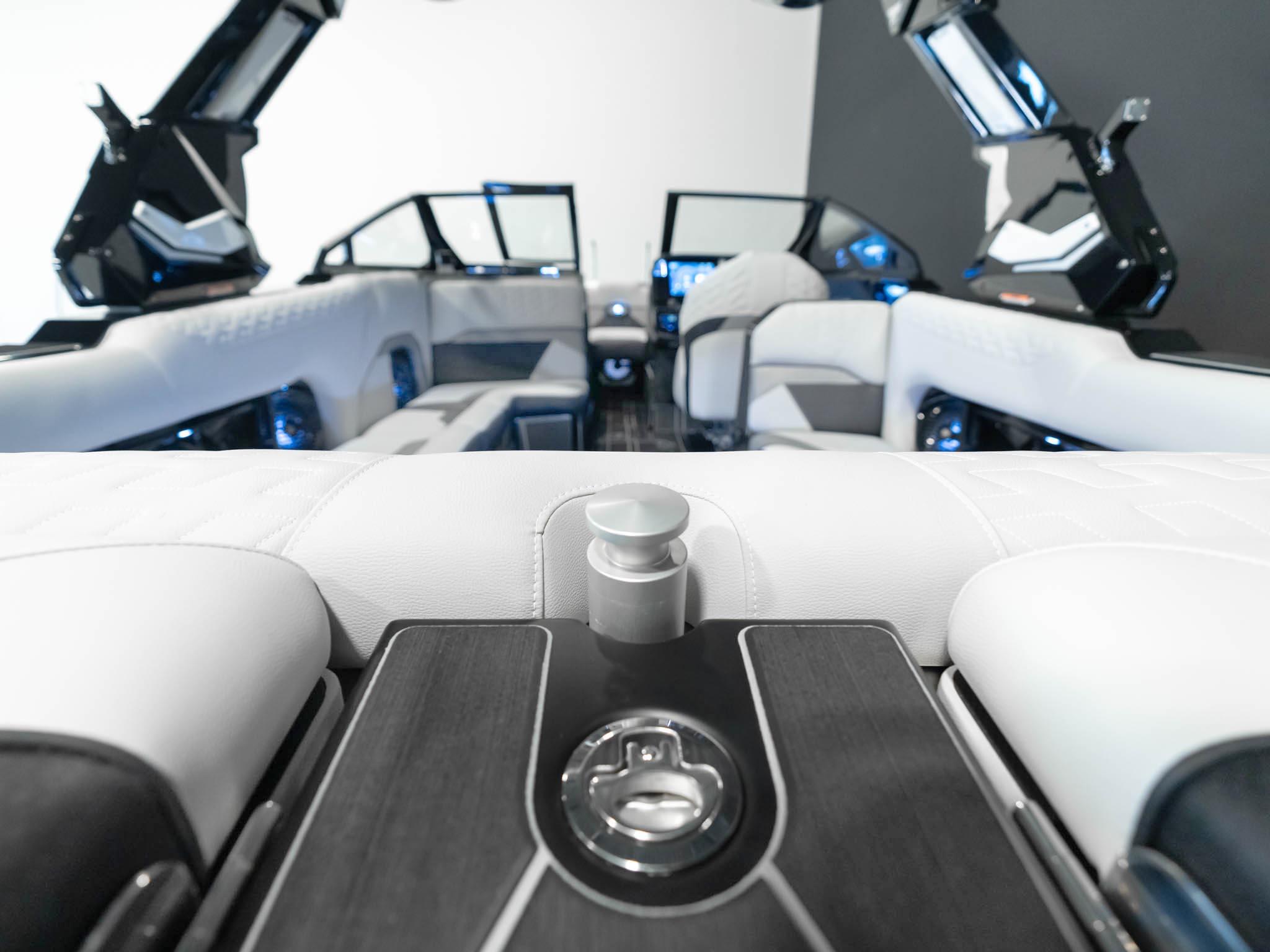2025 Centurion Ri245 – Black / White