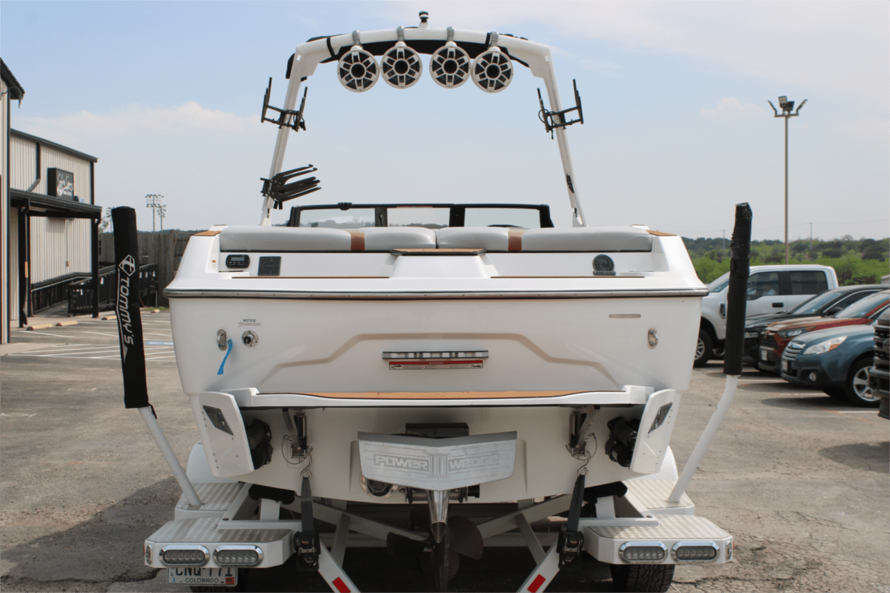 2021 Axis A24