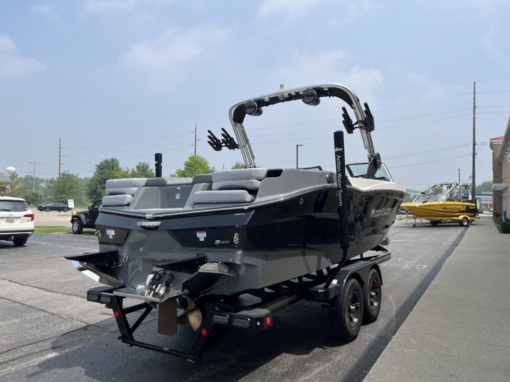 2024 MasterCraft XT25