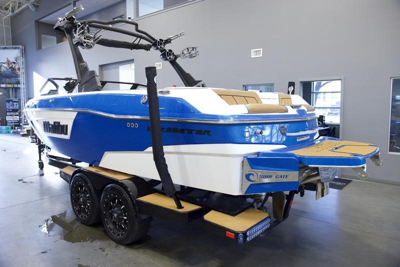 2021 Malibu 23 LSV