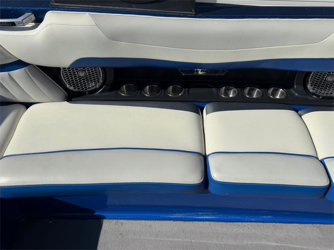 2015 Malibu Wakesetter 24 MXZ