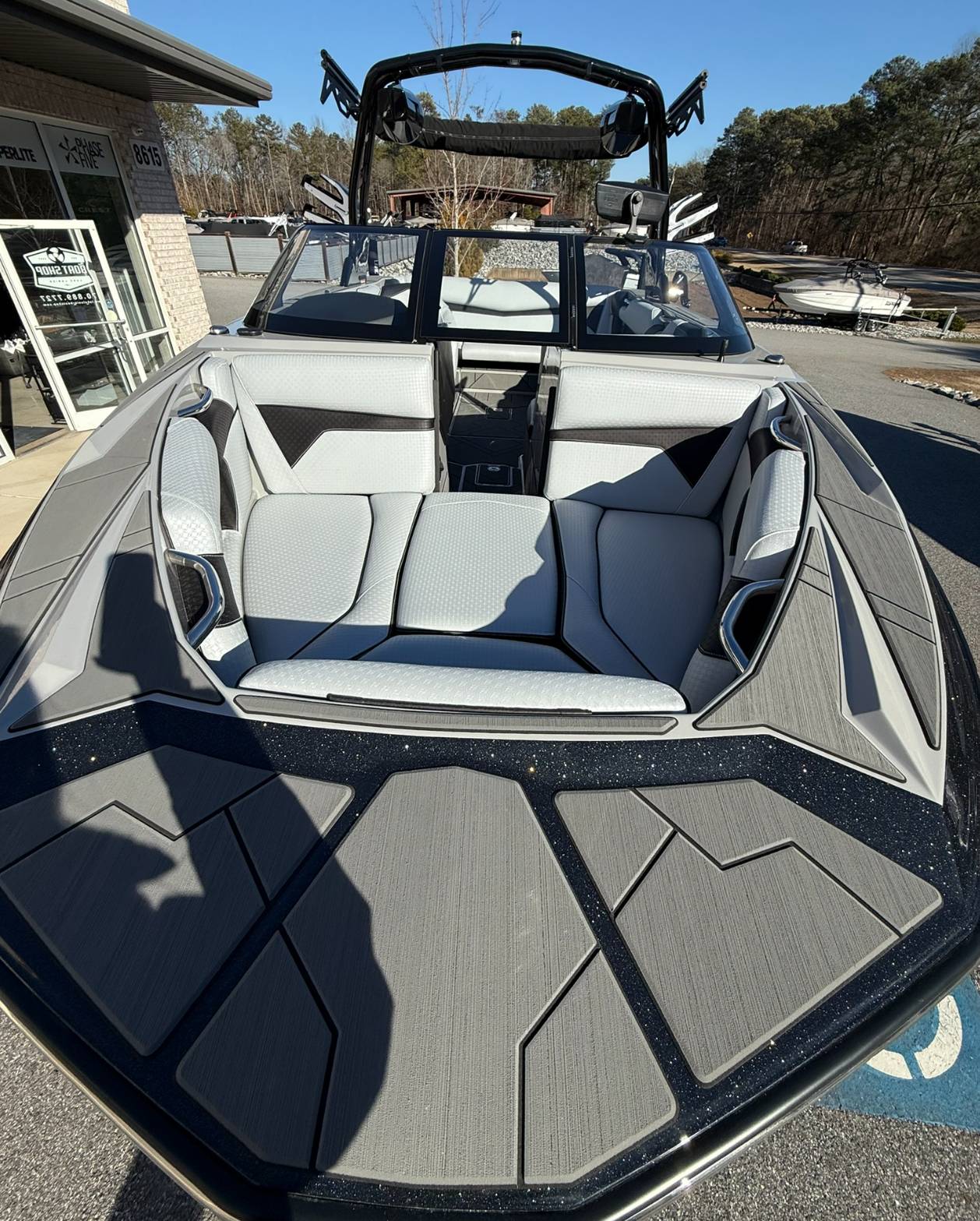 2025 Supreme S220