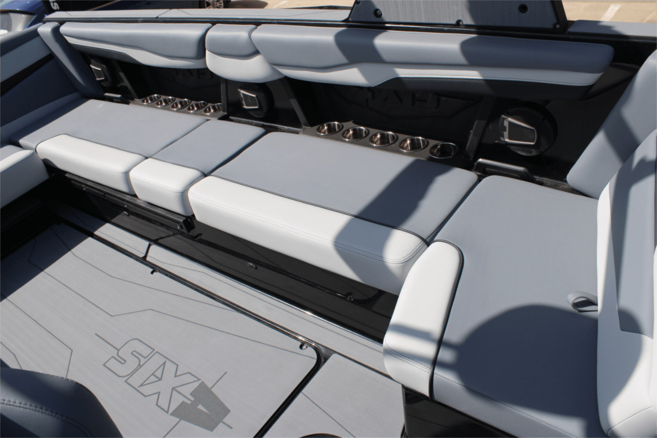 2025 Axis T250