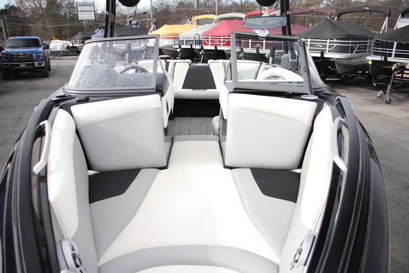 2018 Tige R23