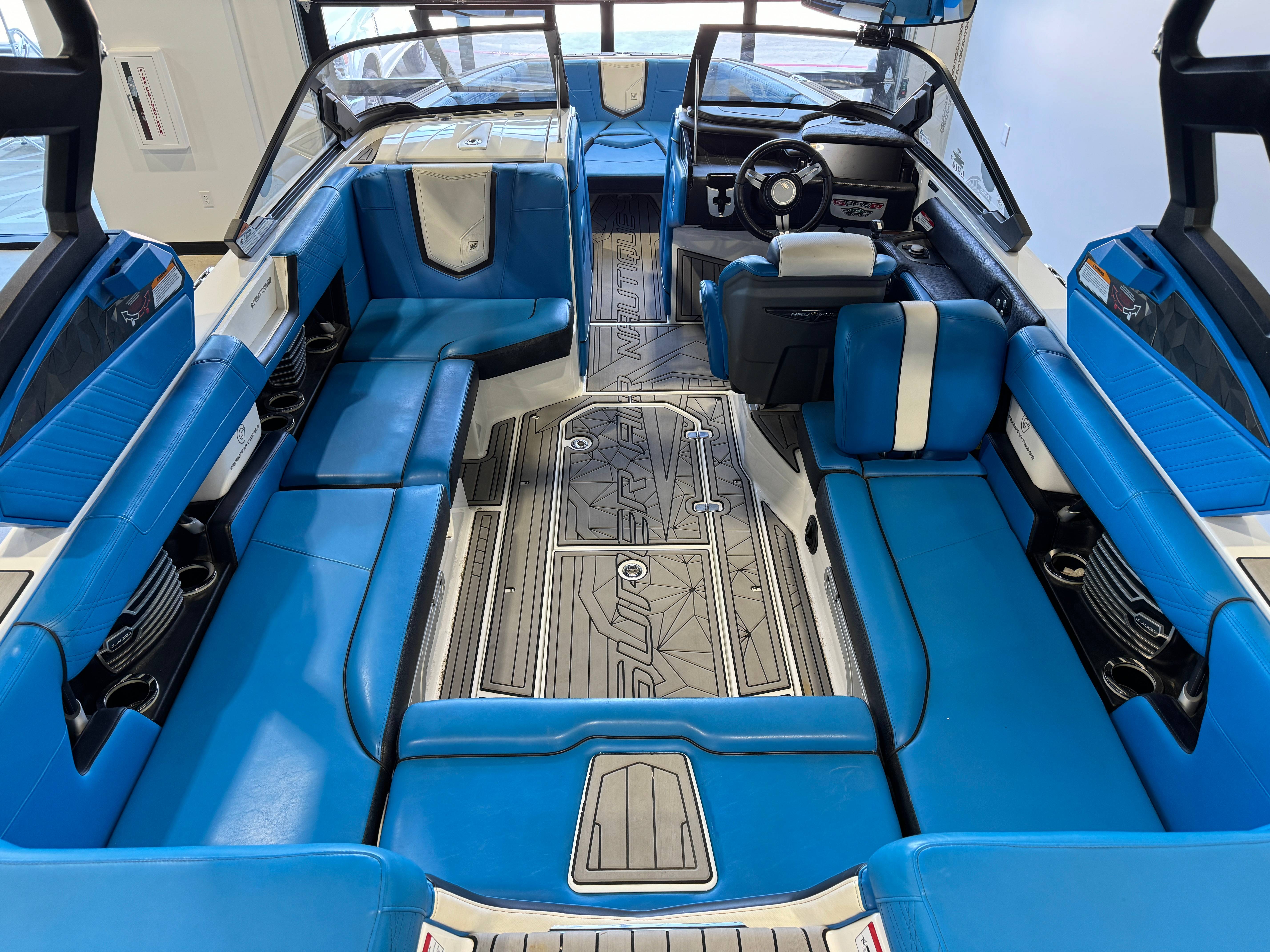 2019 Nautique G23