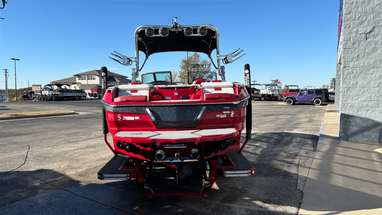 2019 MasterCraft X24
