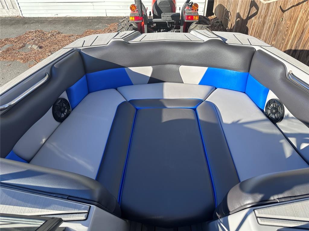2021 Moomba Max