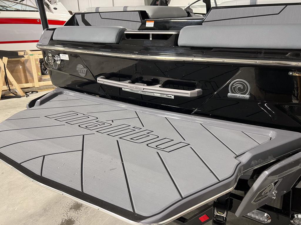 2024 Malibu Boats 22 LSV