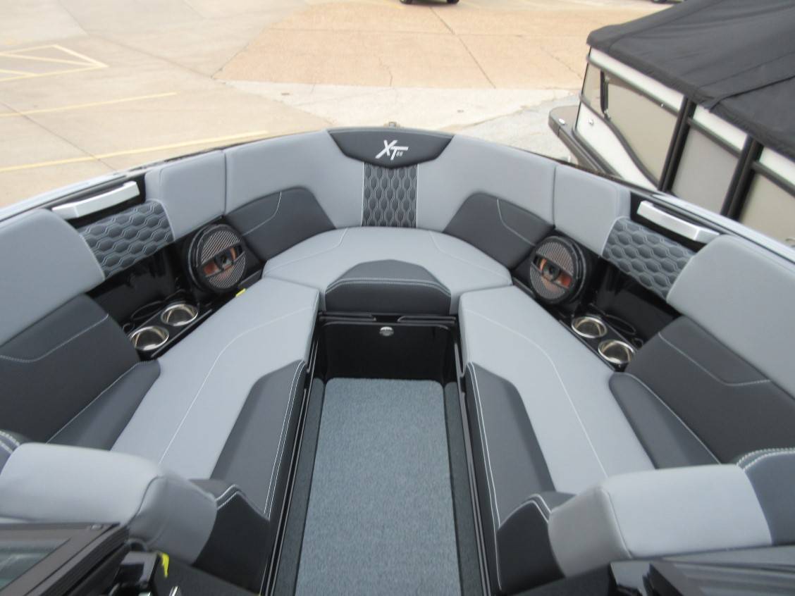 2024 Mastercraft XT25