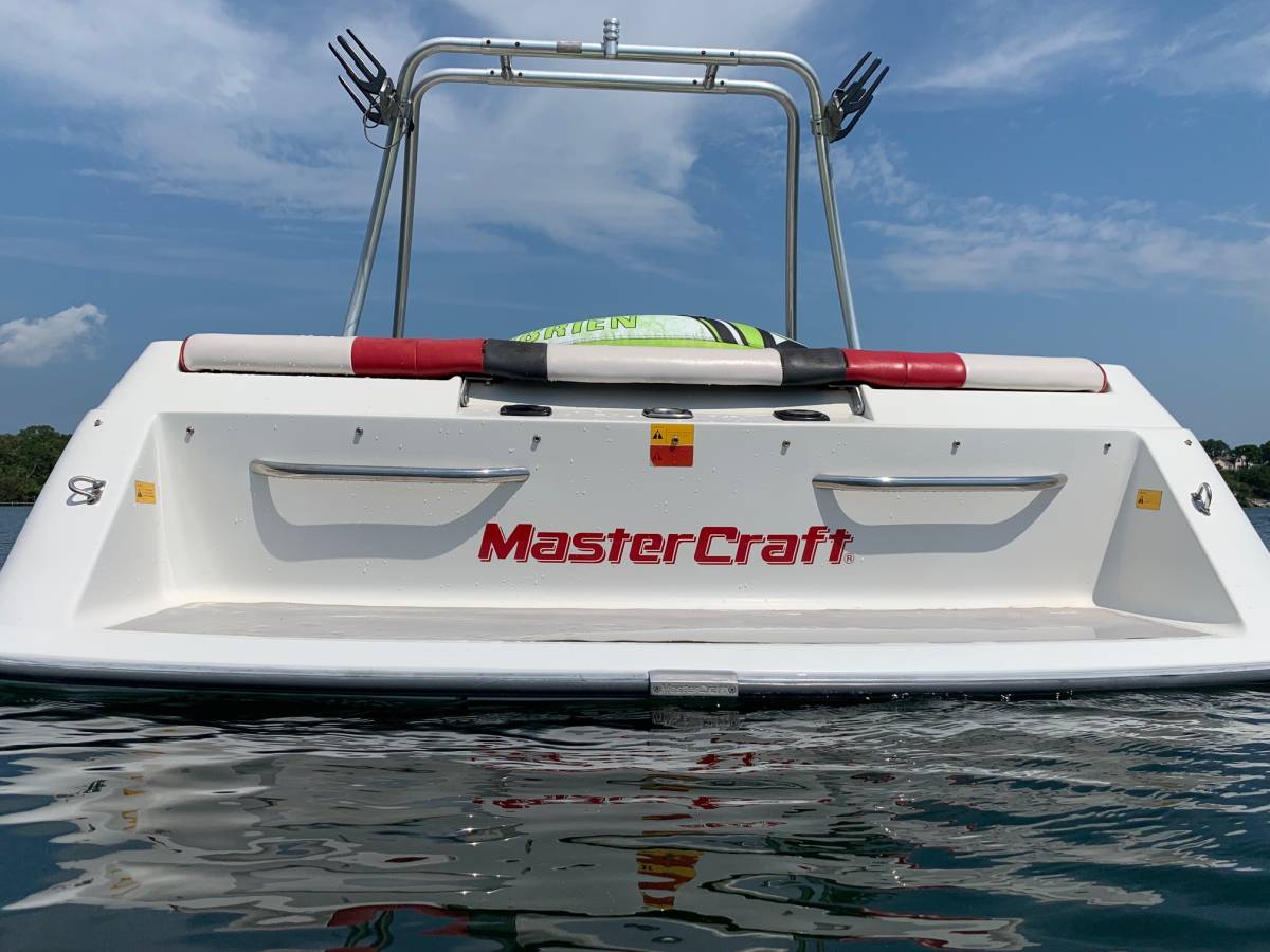 1995 Mastercraft Maristar 225 VRS with Corvette LT1