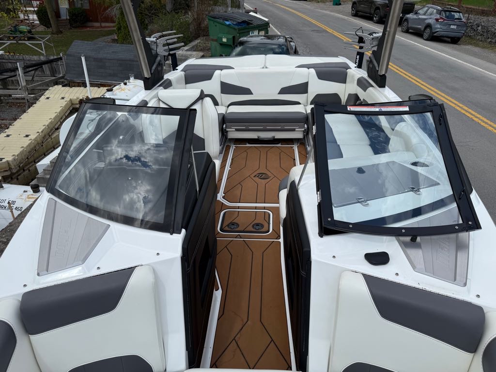 2021 Malibu Boats Wakesetter 22 LSV
