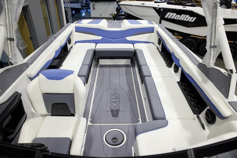 2025 Axis T250