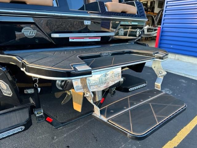 2024 Malibu 26 LSV