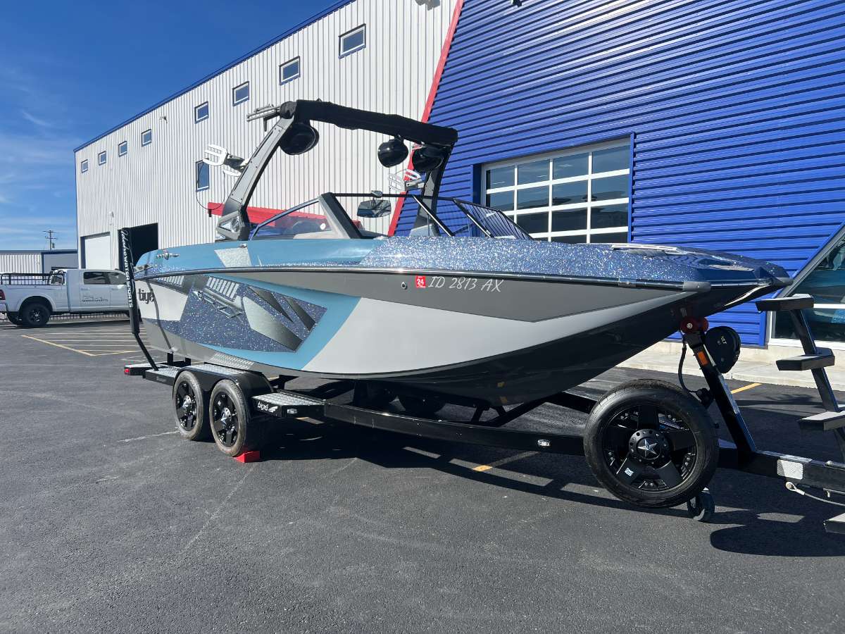 boat.Title