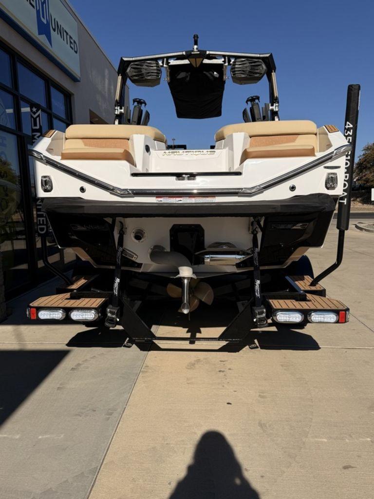 2024 Nautique G25
