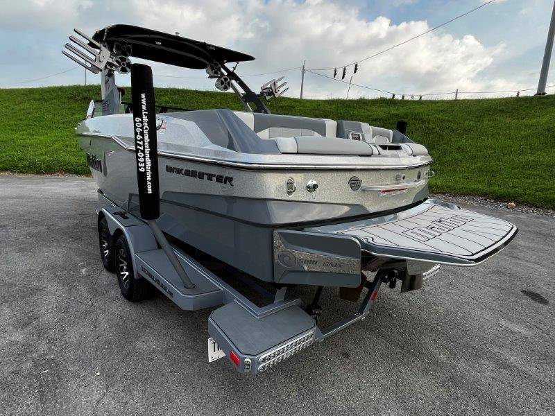 2020 Malibu 25 LSV