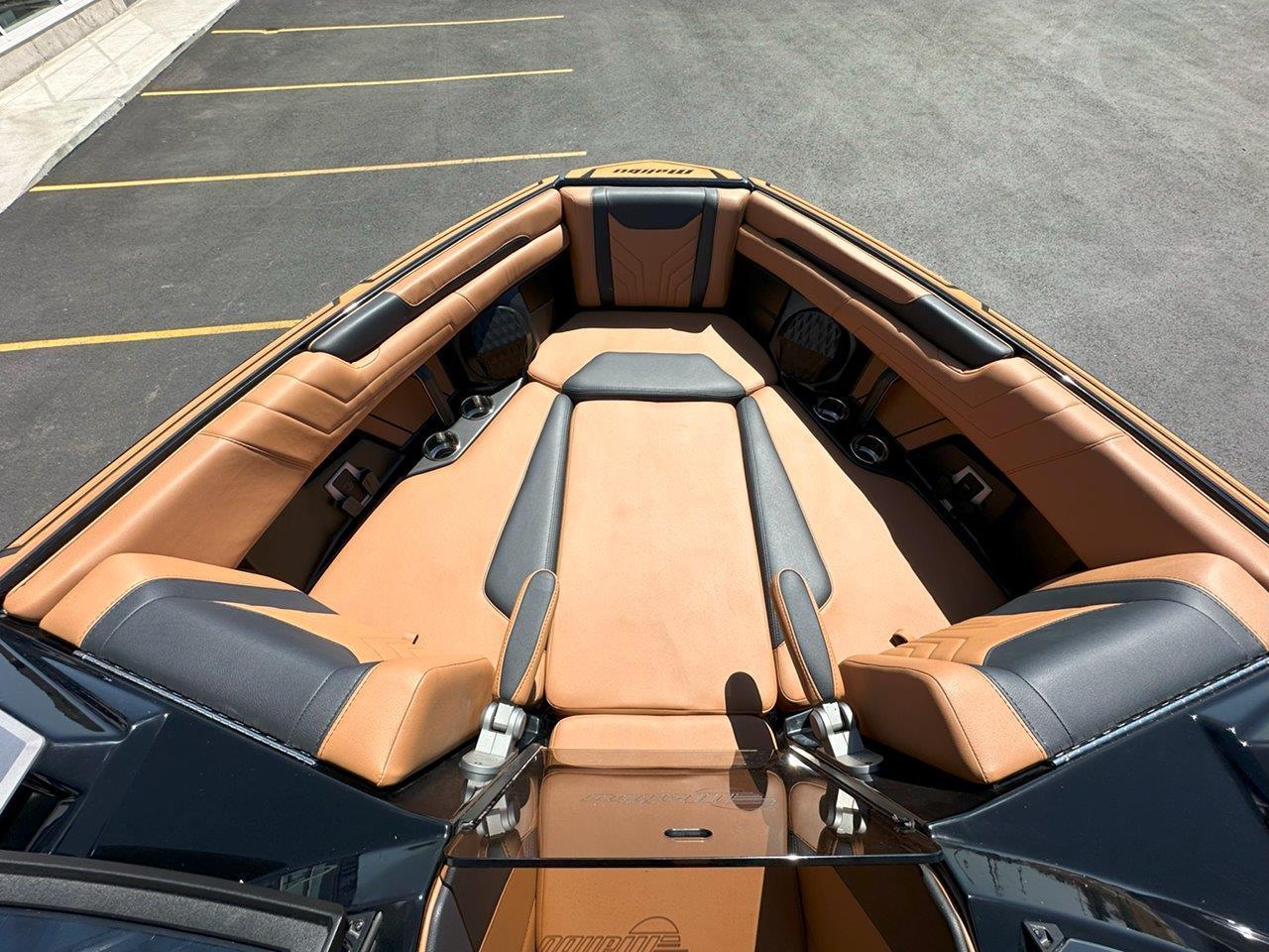 2025 Malibu 25 LSV