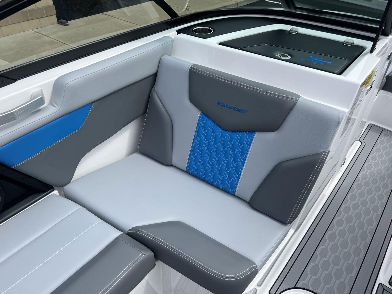 2024 MasterCraft XT20