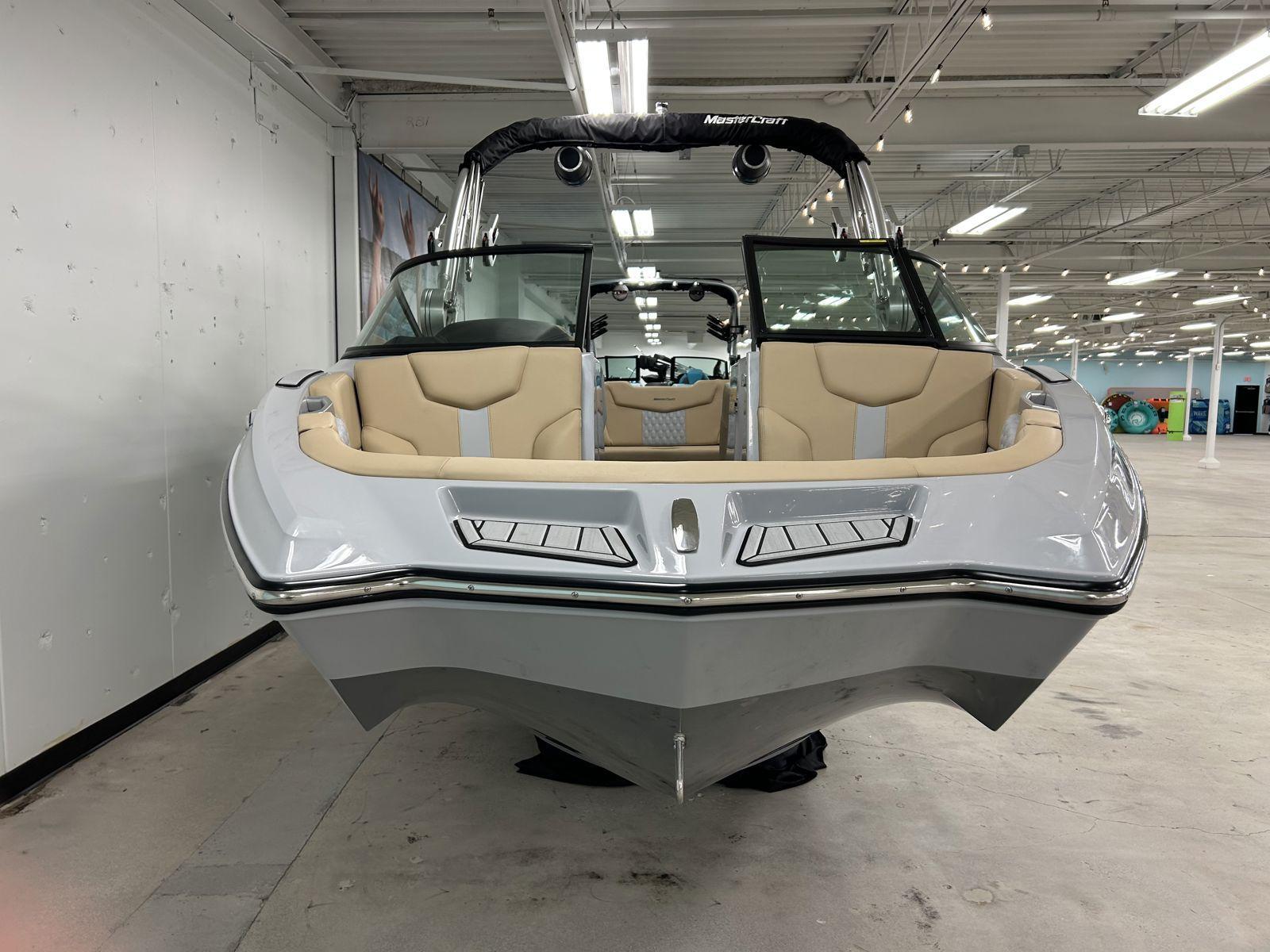 2024 MasterCraft XT20