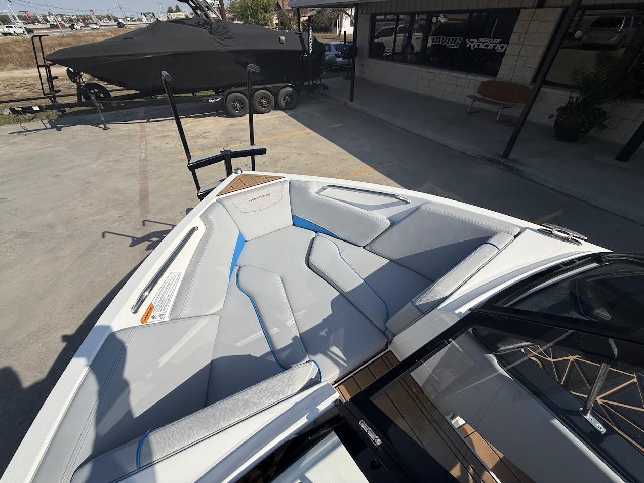 2024 Ski Nautique 200 Demo