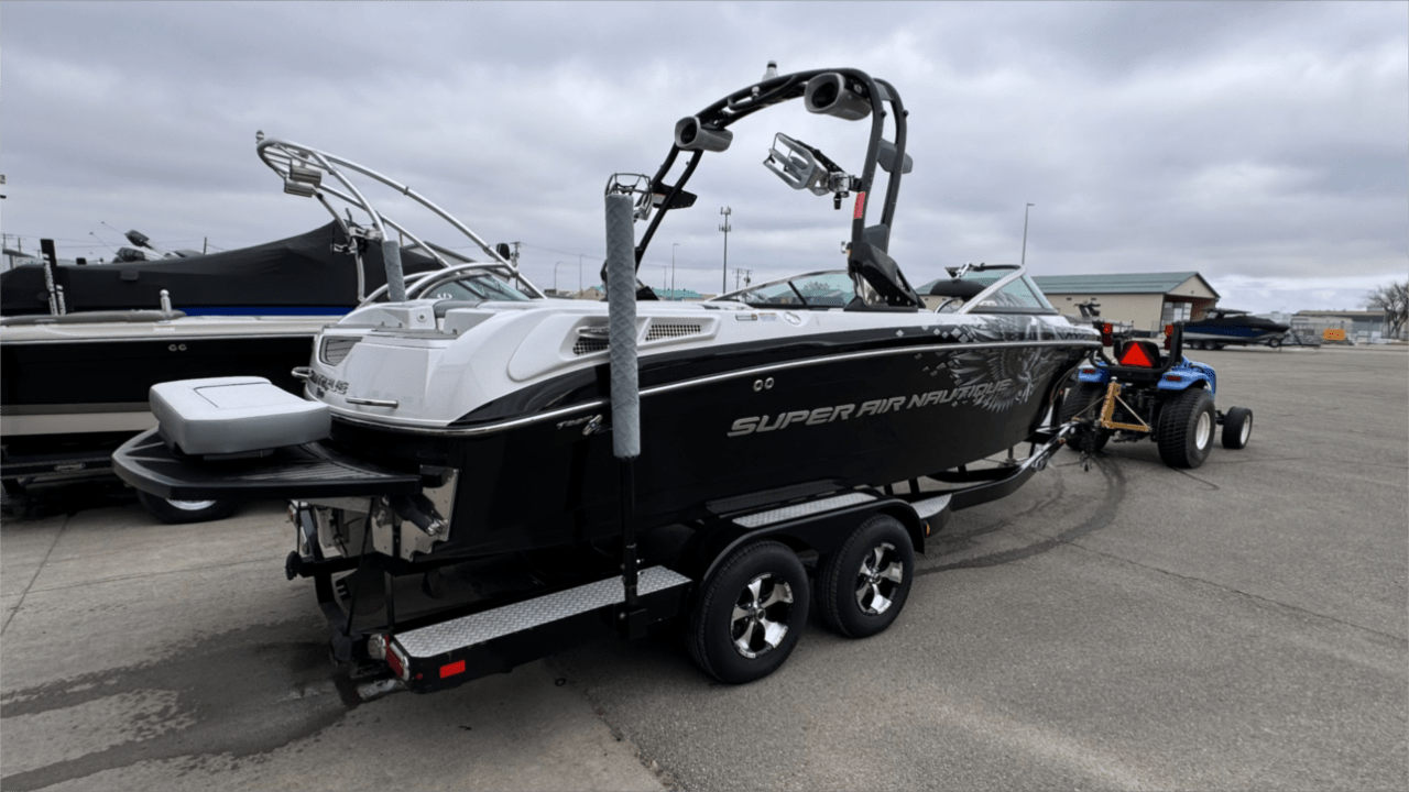 2012 Super Air Nautique 230