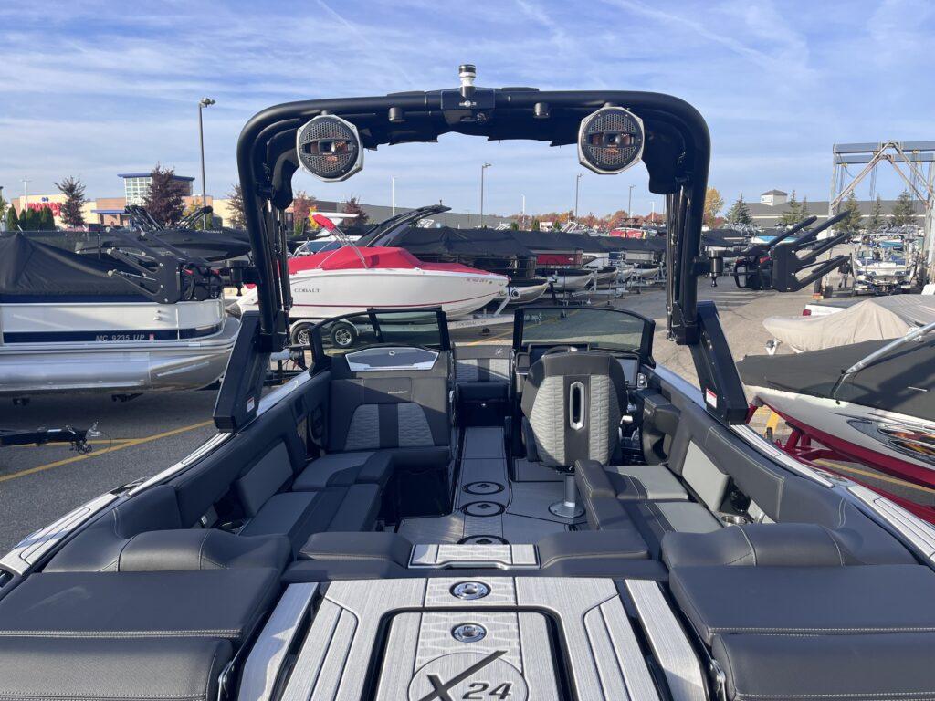 2025 MasterCraft X24