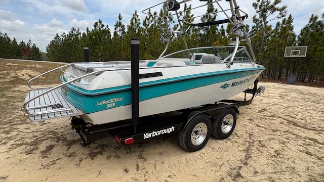 1991 MasterCraft Maristar 210