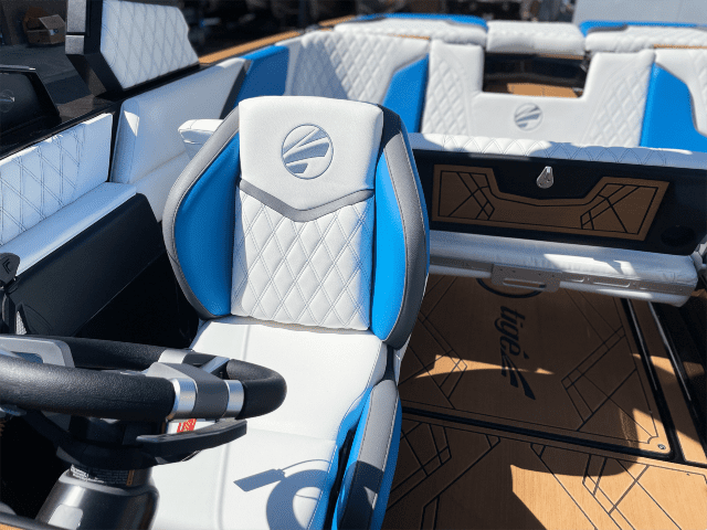 NEW 2024 TIGE 22 RZX w/ Thruster REBATES!