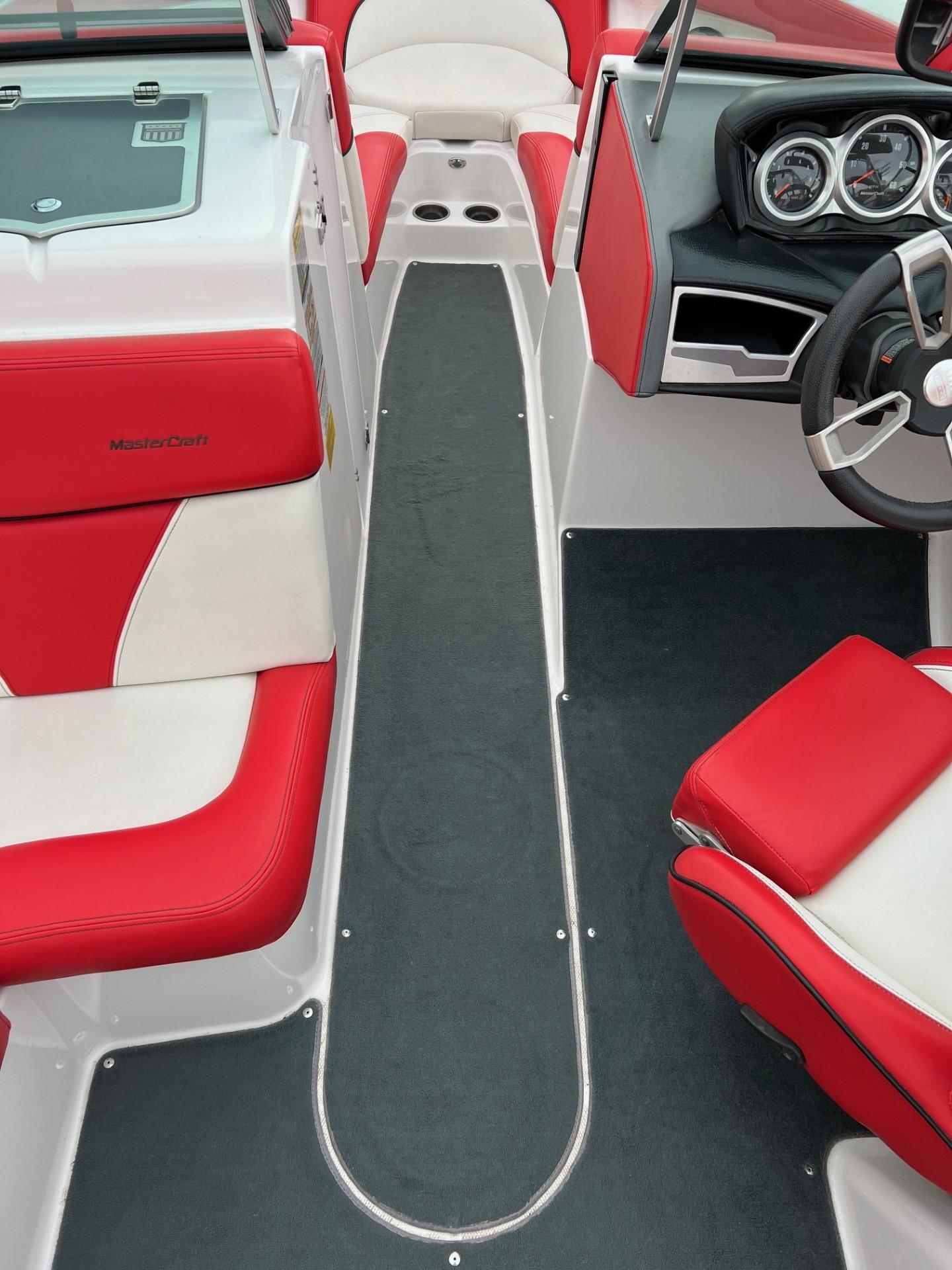 2020 MasterCraft XT23