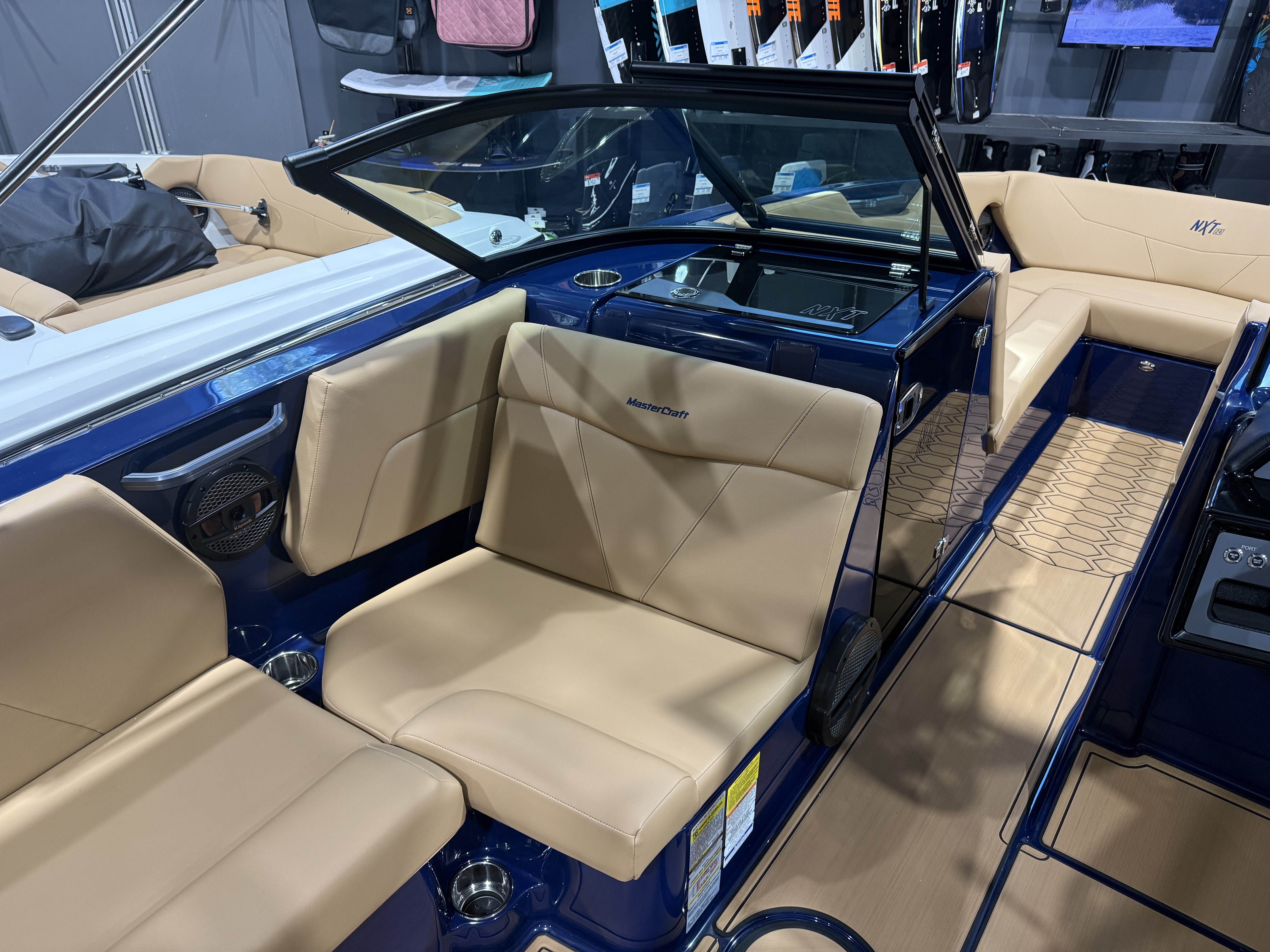 2025 MasterCraft NXT24