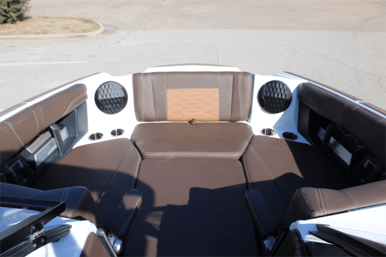 2025 Malibu 22 MXZ