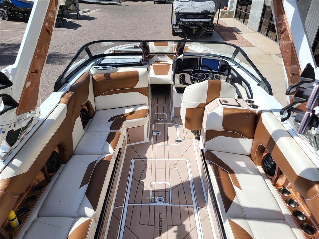2021 CENTURION RI245