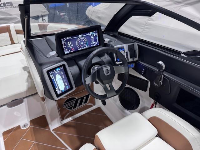 2024 Malibu Wakesetter 23 LSV -Stern Thruster