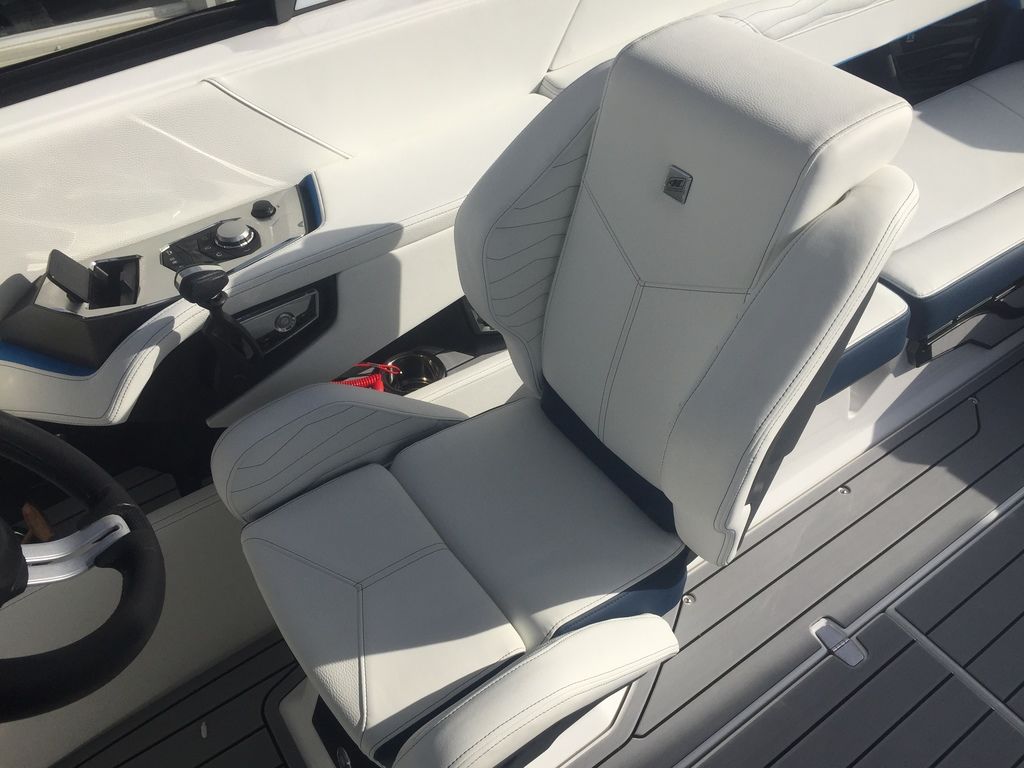 2025 Nautique Super Air Nautique G23