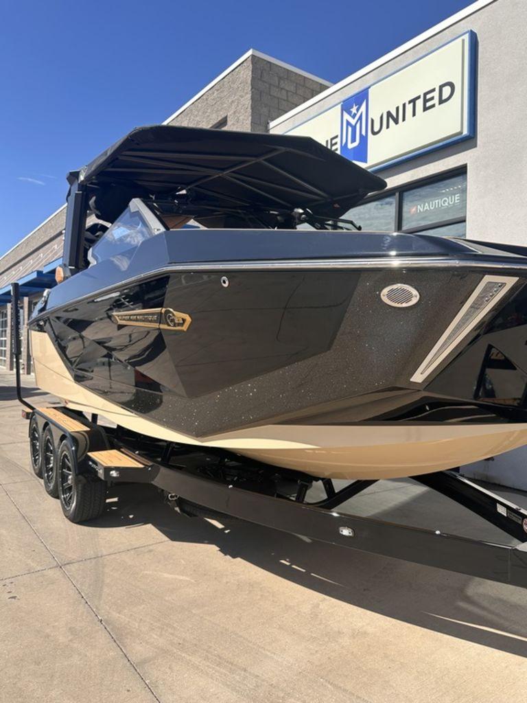 boat.Title
