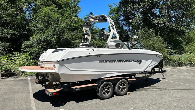 2019 Nautique G23