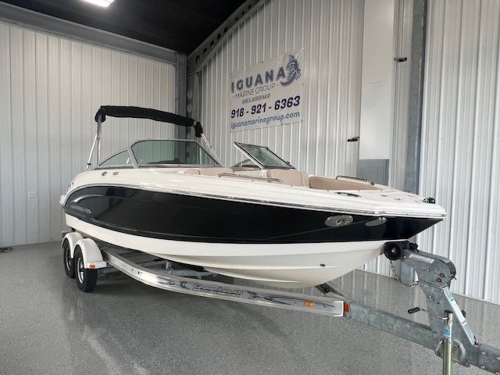 2012 Chaparral 216
