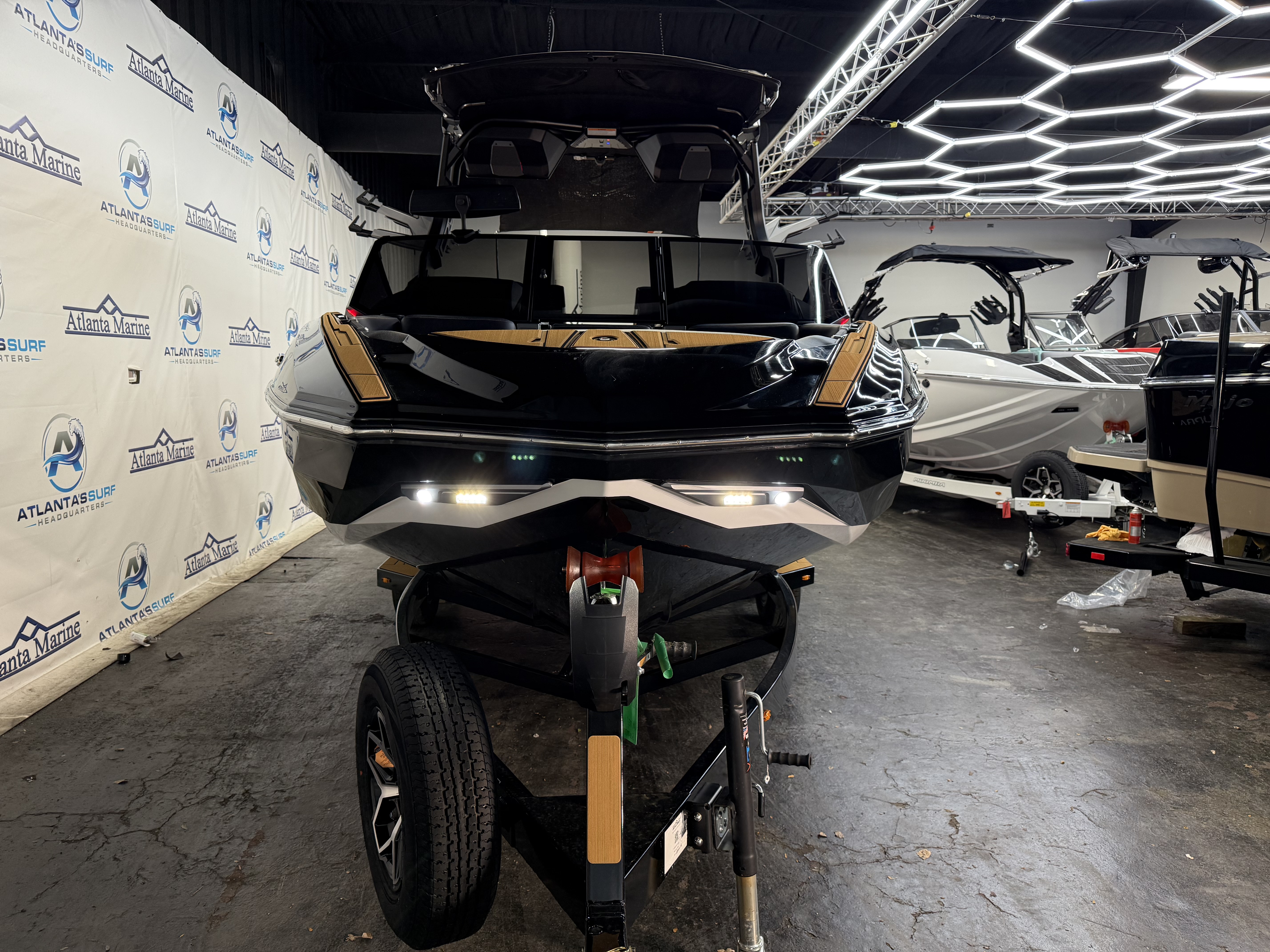 2025 Supra SV 400