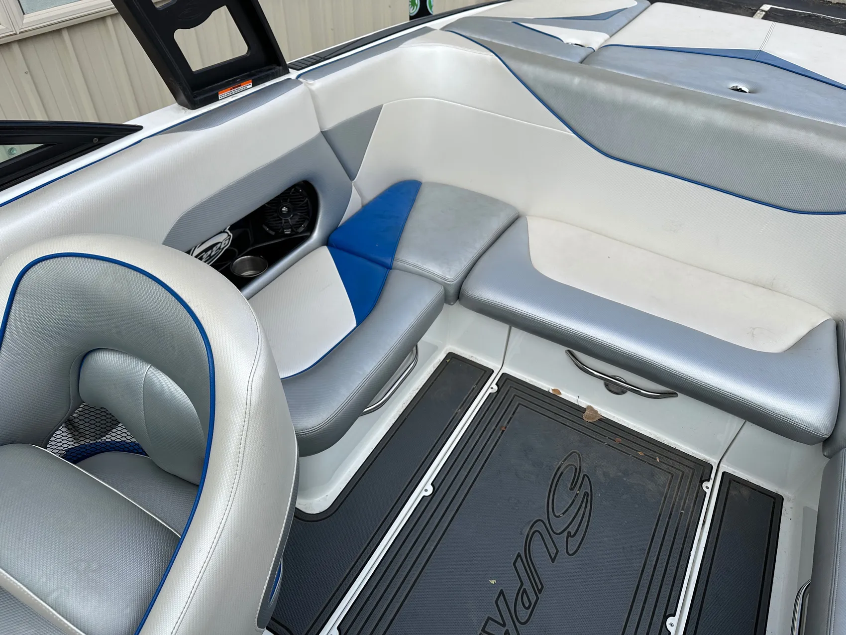 2015 Supreme S226