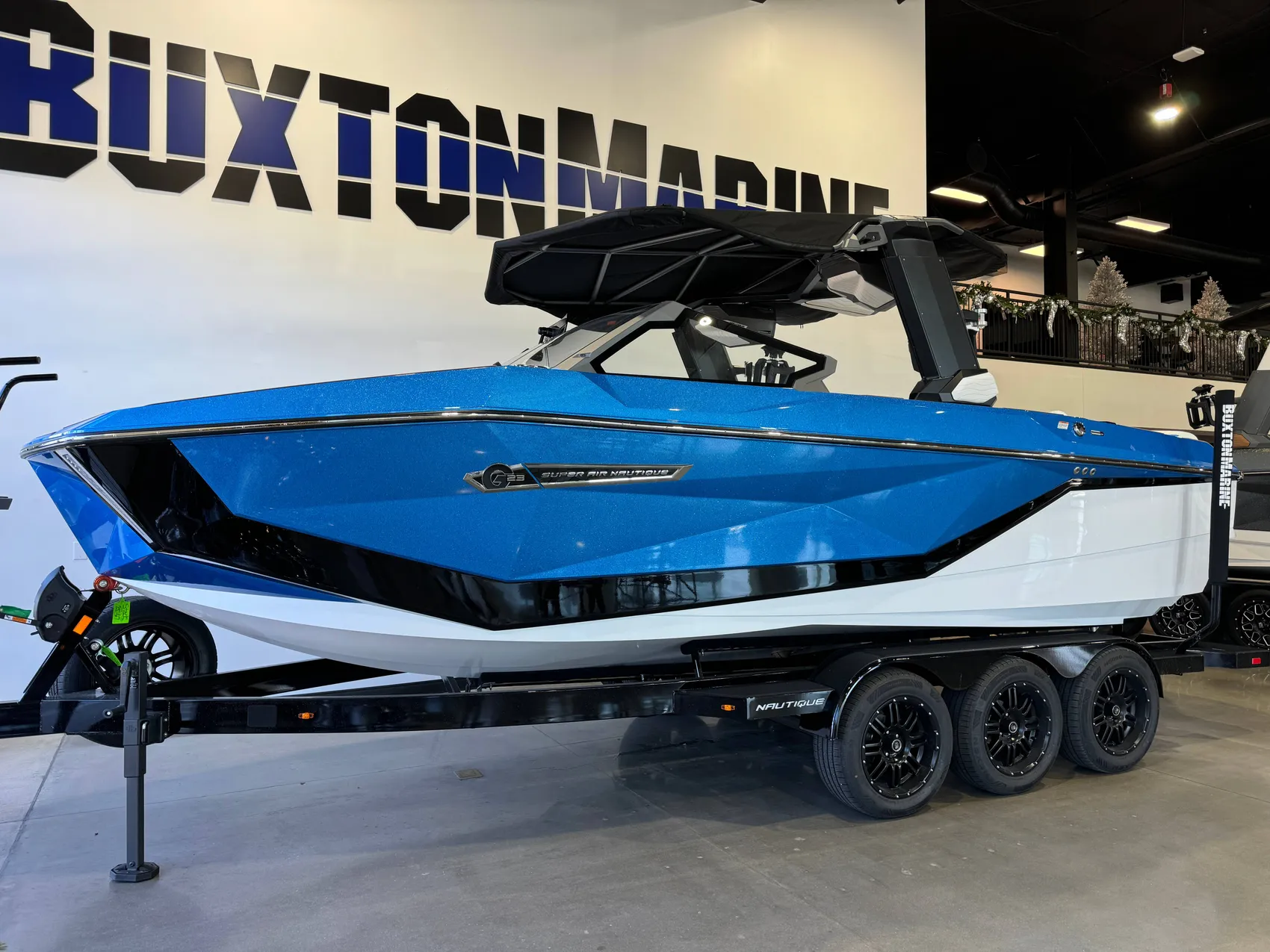 2025 Nautique G23