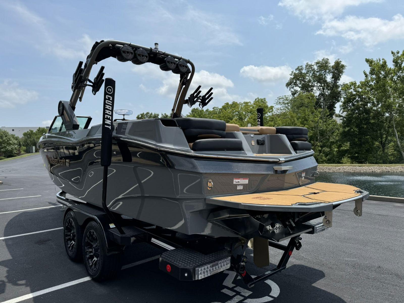 2023 MasterCraft XT24