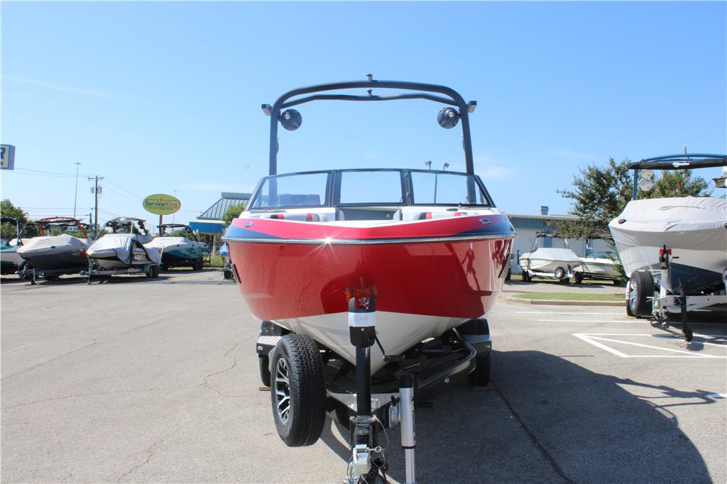 2023 Malibu 22 LSV