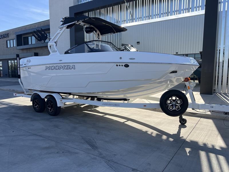 boat.Title