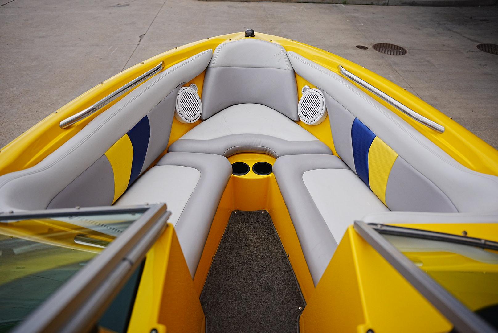 2007 MasterCraft X1 -NEW ENGINE, NEW WATER PUMP, NEW ALTERNATOR, NEW MANIFOLDS, NEW UPHOLSTERY!!!