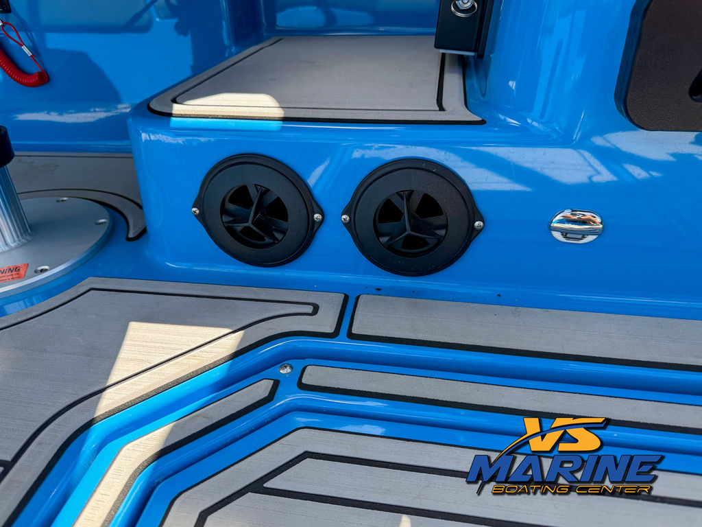 2022 MOOMBA Makai