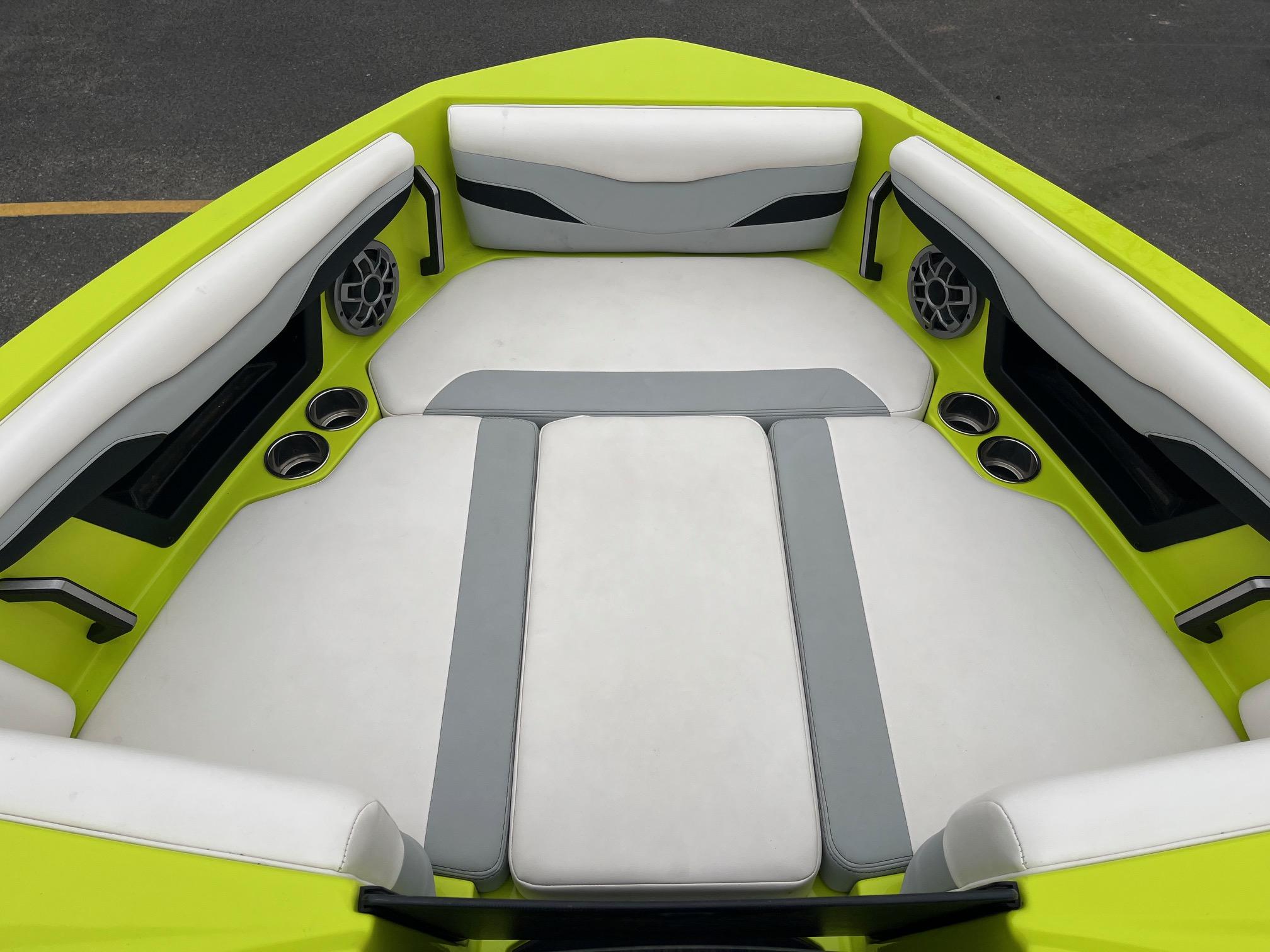 2023 Axis T220