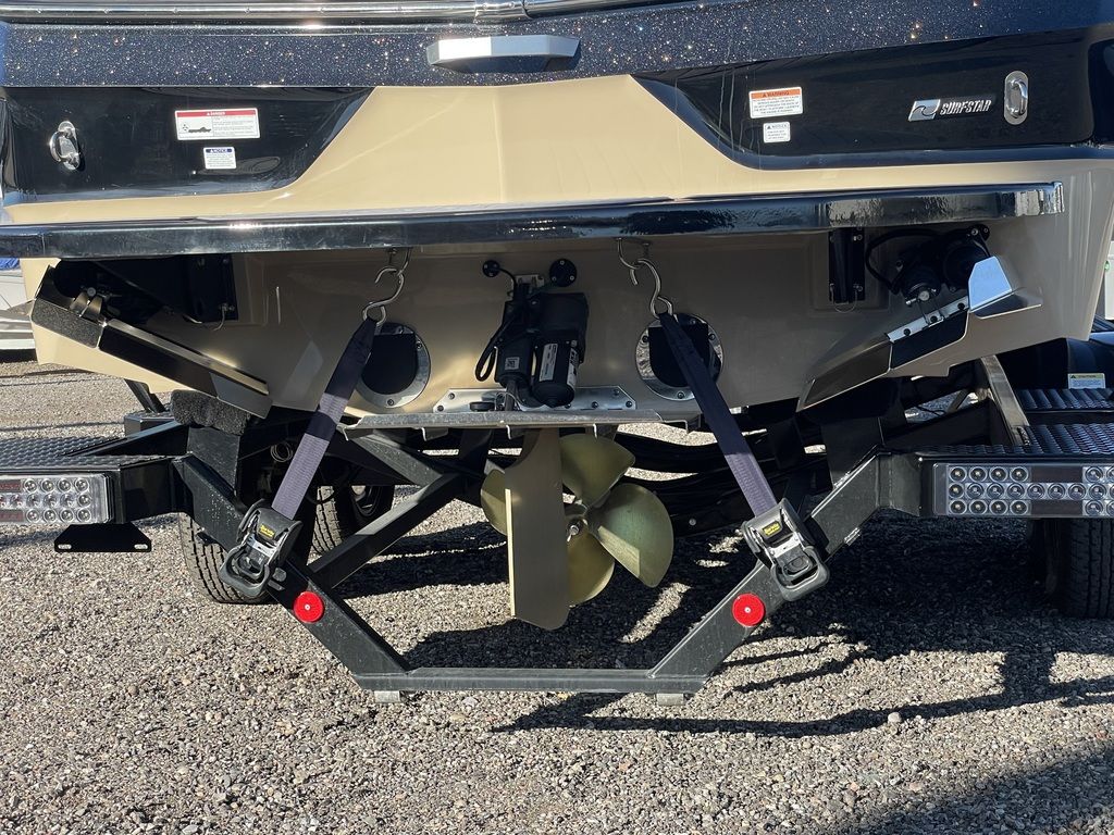 2023 MasterCraft XT23