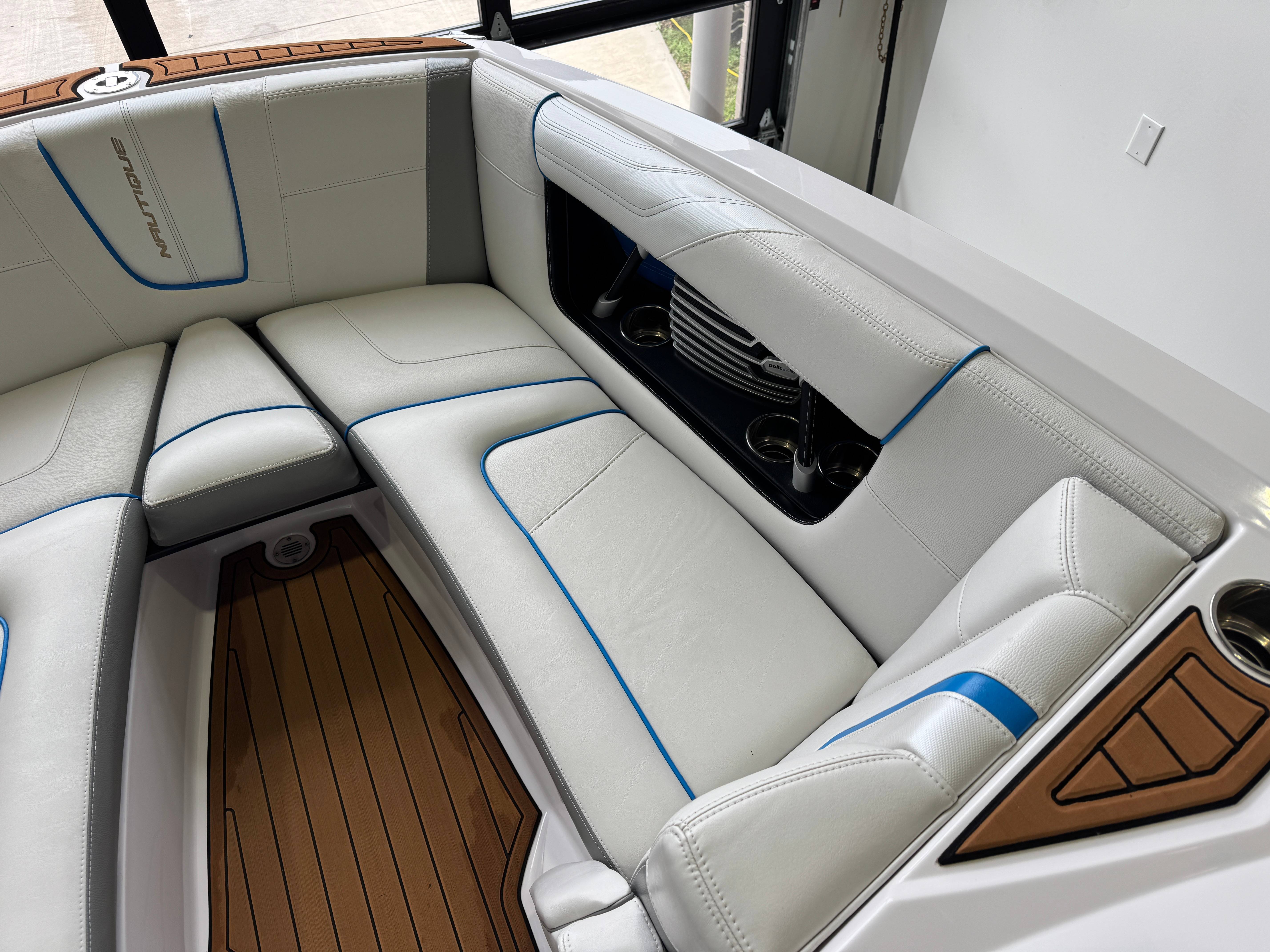 2013 Nautique Super Air Nautique